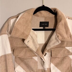 Love Tree Women's Beige and White Checkered Utility Jacket